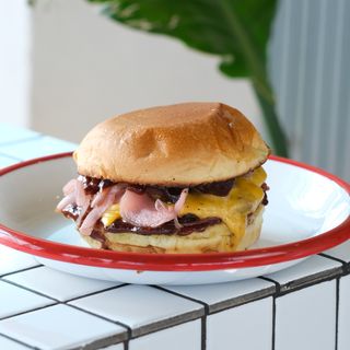 Bacon Barbekü Burger