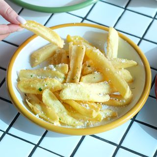 Parmesanlı Patates Kızartması